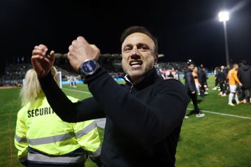 «Μια ομάδα, μια καρδιά, ένας στόχος»: Το μήνυμα του Κόντη μετά την ιστορική πρόκριση του ΟΦΗ (pic)