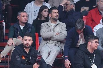 Ποιου παίκτη του Ολυμπιακού πήρε τη φανέλα ο Τζόκοβιτς (pic)