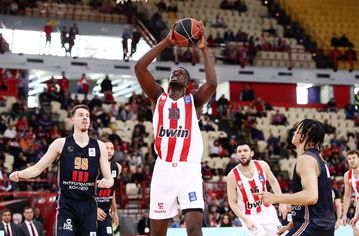 Η βαθμολογία της Basket League: Συνεχίζει αήττητος ο... 50αρης Ολυμπιακός, «φουντώνει» η μάχη της παραμονής