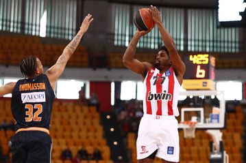 Όταν πρέπει, θα μπούνε και τα τρίποντα