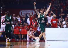 Ο Χουάντσο των ντέρμπι – Πώς ο Ερνανγκόμεθ «μεταμορφώνεται» κόντρα στον Ολυμπιακό