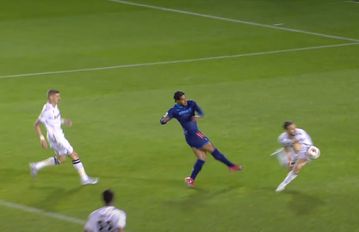 Λανουά: «Έπρεπε να αποβληθεί ο Τσάλοφ, δεν δόθηκε και πέναλτι στην Athens Kallithea» (vid)