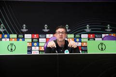 Ιδού πεδίο δόξης λαμπρό για πράξεις...