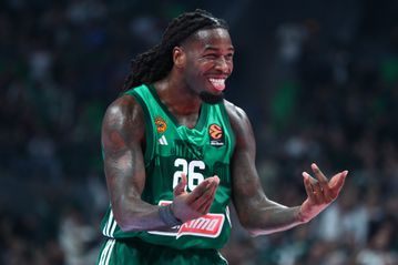 Ο Λεσόρ πάτησε παρκέ μετά από 291 ημέρες!