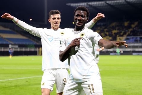 Το γκολ του Κοϊτά και η απίθανη γκολάρα του Γκατσίνοβιτς για το 3-0 της ΑΕΚ κόντρα στην Τσέλιε (vids)