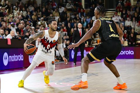 Ο Μάρκους Χάουαρντ μίλησε για τις φήμες αποχώρησης από την Μπασκόνια και το «άγνωστο» προσόν του Μονέκε