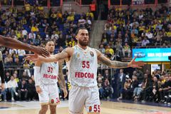 «Μυστήριο» με Τζέιμς - Άφαντος ο Αμερικανός λίγο πριν το τζάμπολ του Μονακό - Ολυμπιακός