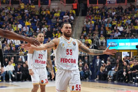 «Μυστήριο» με Τζέιμς - Άφαντος ο Αμερικανός λίγο πριν το τζάμπολ του Μονακό - Ολυμπιακός