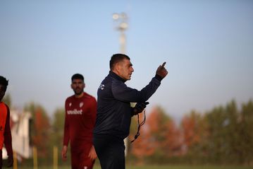 Μήνυμα νίκης από τον κόσμο της ΑΕΛ Novibet στην ανοιχτή προπόνηση