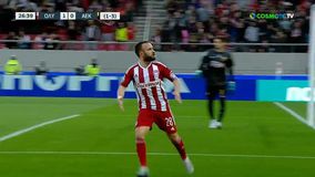 Σέντρα Μπακαμπού, απίθανη κεφαλιά του Βαλμπουενά στο «παραθυράκι» για το 1-0 και «φωτιά» στο «Γ. Καραϊσκάκης»