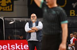 Τζίκιτς: «Αφήσαμε την ΑΕΚ να κάνει πράγματα που κάνουμε εμείς στους αντιπάλους μας, ελπίζω να είναι καλά ο φίλαθλός μας που χτύπησε»