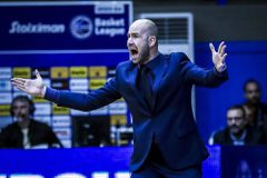 Σπανούλης on camera: Ηγέτης και απ' τον πάγκο - «Είμαστε εδώ για μία αποστολή!» (vid)