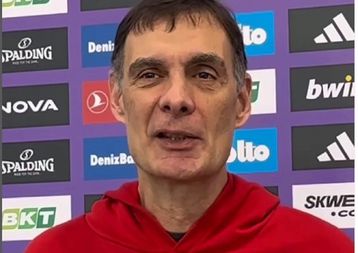 Το βίντεο που ο Μπαρτζώκας γελάει και μιλάει για «γνωστούς - άγνωστους»