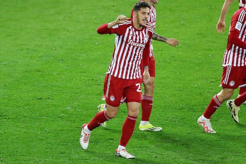 Γιόβετιτς: «Είμαι πολύ χαρούμενος που παίζω στα τελευταία ματς»