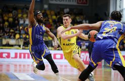 Το Μαρούσι με Φρίντρικσον επέστρεψε στις νίκες μετά από τρεις μήνες κόντρα στο Λαύριο