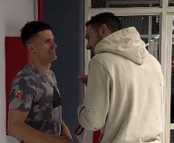 To highlight της βραδιάς: Το τετ-α- τετ Νέντοβιτς- Παπαπέτρου και το... δώρο (vid)