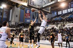 «Καταιγίδα» ο ΠΑΟΚ σούταρε με 51% στα τρίποντα διαλύοντας την ΑΕΚ