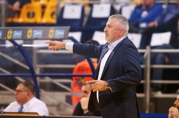 Αιχμές Βετούλα: «Να πω τα τετριμμένα γιατί διαφορετικά θα τιμωρηθώ»!