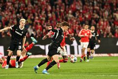 «Απόδραση» της Φράιμπουργκ από την έδρα της Μάιντς