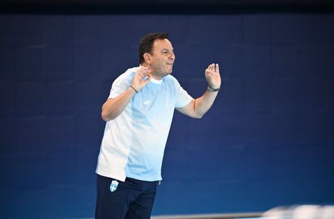 Βλάχος: «Ο κόσμος να αγαπήσει το πόλο – Οι αθλητές μου με εκπλήσσουν συνεχώς»