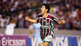 «Είναι σαν τον Μέσι»: Ο ποδοσφαιριστής που ήταν ο τρίτος πιο ακριβοπληρωμένος στον κόσμο και δεν έπαιξε ποτέ στην εθνική Αργεντινής και στην Ευρώπη!