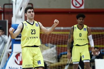 Το Λαύριο θελει να κρατήσει τον Κολοβέρο