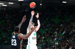 Κυριαρχική εμφάνιση με Ερνανγκόμεθ-Σλούκα