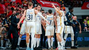 H Ρεάλ Μαδρίτης «σκούπισε» την Μούρθια και κατέκτησε τον τίτλο στην Ισπανία (vids)