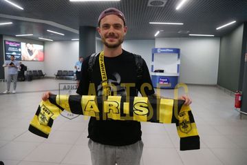 Άρης: Έφτασε στη Θεσσαλονίκη ο Κάρλσον