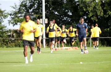 Ο «βασανιστής» των παικτών της ΑΕΚ στην Ολλανδία, «σφύριξε» τη λήξη (vid)