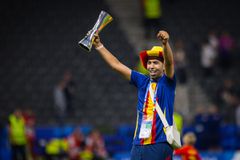 Ο πατέρας του Γιαμάλ από θύμα έγινε ύποπτος για την επίθεση που δέχθηκε με μαχαίρι