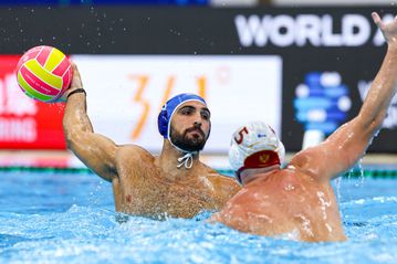 Με το αριστερό και η Εθνική ομάδα πόλο ανδρών στην πρεμιέρα του Παγκοσμίου Πρωταθλήματος