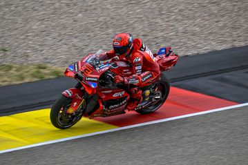 Πολ ποζίσιον για τον Μαρκ Μάρκεθ στο βροχερό Σάχσενρινγκ