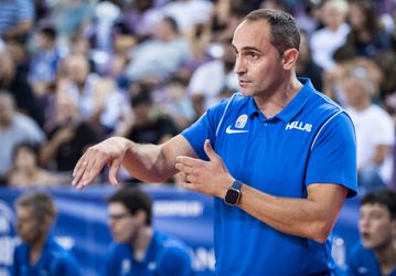 Καλαμπόκης: «Στην Εθνική Παίδων “χτίζεται” η σωστή νοοτροπία»