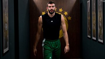 Έπιασε δουλειά ο Ρογκαβόπουλος: Οι πρώτες εικόνες του με τη φανέλα του Παναθηναϊκού (pics)