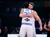 Ο Μέλι έκλαιγε σαν μωρό παιδί για το «αντίο» του Ντατόμε (vid)