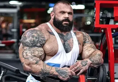 Πέθανε σε ηλικία 36 ετών ο... τερατώδης bodybuilder, Ίλια Γιεφιμτσουκ: Οι 16.000 θερμίδες την ημέρα και τα ασήκωτα βάρη που σήκωνε