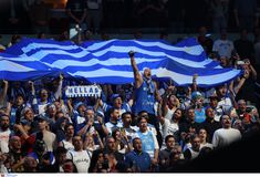 Χιλιάδες Έλληνες πλημμύρισαν τις κερκίδες της Riga Arena (pics)