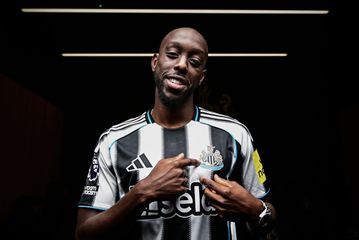 O Γουίσα τραυματίστηκε πριν καν αγωνιστεί με τη Νιούκαστλ - Πότε επιστρέφει