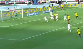 Γκολάρα στο ντέρμπι της Λατινικής Αμερικής με αντίπαλο την Ουρουγουάη πέτυχε ο Χάμες Ροντρίγκες (vid)