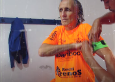 Ο γηραιότερος ενεργός ποδοσφαιριστής είναι 61 ετών και δεν σκέφτεται καν το «αντίο» στο ποδόσφαιρο!