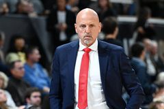 Δεν έχει τέλος η «κατάρα» του Ερυθρού Αστέρα - Στο νοσοκομείο παίκτης με σοβαρά αναπνευστικά προβλήματα