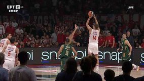 Το απίθανο buzzer-beater του Βέζενκοφ στο τέλος του ημιχρόνου