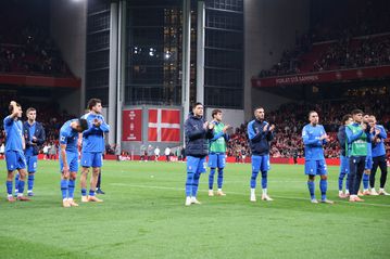 Χειροκρότημα στους διεθνείς από τους «Πελαργούς» παρά τον αποκλεισμό (gallery)