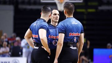 Ορίστηκαν οι διαιτητές για το ντέρμπι «αιωνίων» Ολυμπιακός - Παναθηναϊκός