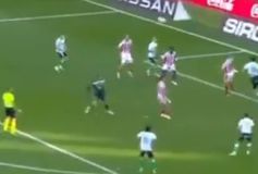 Απίστευτο φινάλε στη La Liga 2: Διαιτητής σφύριξε τη λήξη την ώρα που σημειωνόταν γκολάρα! (vid)