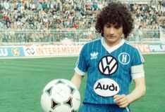 Το COPA90 υμνεί τον Βασίλη Χατζηπαναγή: «Ο Έλληνας Μαραντόνα» (vid)