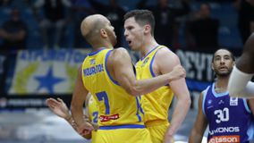 Απίστευτο Περιστέρι - Σημείωσε 39 πόντους σε ένα δεκάλεπτο απέναντι στη Μύκονο! (vid)