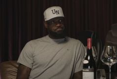 Λεμπρόν: «Δεν βιάζομαι να επιστρέψω στα παρκέ και αυτός είναι ο λόγος» (vid)