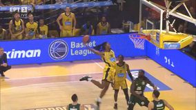 Το buzzer beater κάρφωμα της χρονιάς από τον Μπάνκστον! (vid)